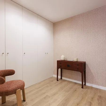 Aparteasy Mid-term Only For Vacations Stays, Eixample Center