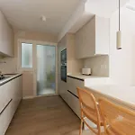 Apartamento Aparteasy Mid-term Only For Vacations Stays, Eixample Center Barcelona